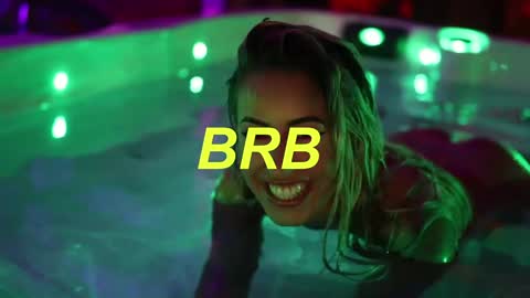 Snapshot of lunaink_ chatting on 10-20-25, 08:59 Laura online show from 10-20-25, 08:59