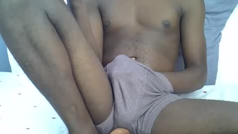 Snapshot of lunalove22_ chatting on 01-12-26, 04:18 lunalove22_ online show from 01-12-26, 04:18