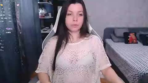 Luna online show from 07-16-26, 10:43