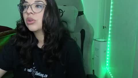 Luna Mae online show from 03-18-26, 12:58