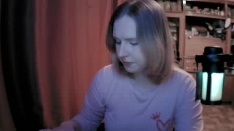 Snapshot of lunamystique_ chatting on 04-29-26, 02:43 lunamystique_ online show from 04-29-26, 02:43