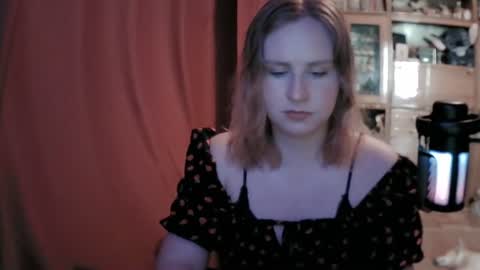 Snapshot of lunamystique_ chatting on 06-10-26, 11:20 lunamystique_ online show from 06-10-26, 11:20