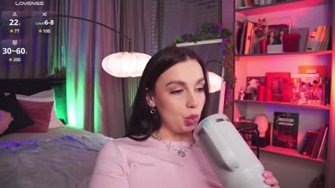 Luna  next streams Mon Fri Sat Sun 8pm-5am gmt0 online show from 02-09-25, 03:32