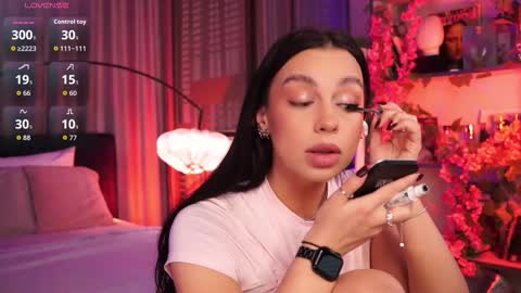 Luna  next streams Mon Fri Sat Sun 8pm-5am gmt0 online show from 10-19-25, 08:31