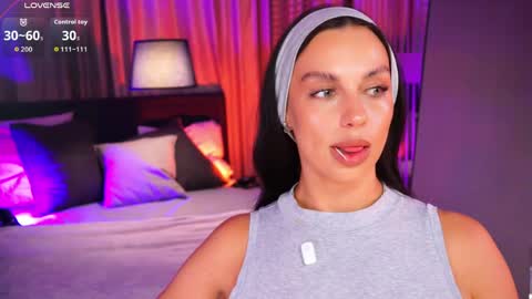 Luna  next streams Mon Fri Sat Sun 8pm-5am gmt0 online show from 04-12-26, 08:58