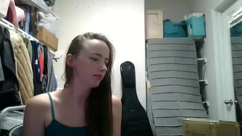 lunapixie2020 online show from 05-05-26, 07:11
