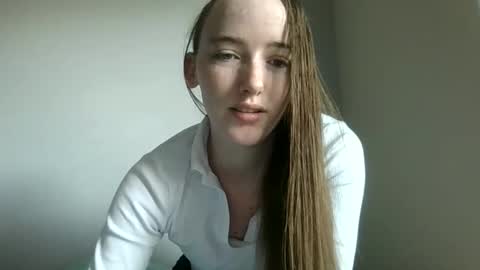 lunapixie2020 online show from 05-25-26, 11:22
