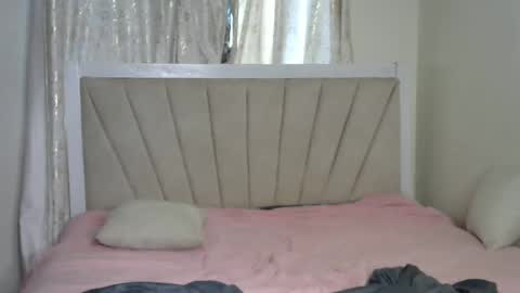 Snapshot of lunar_chocolate000 chatting on 02-16-26, 05:58 Smiley online show from 02-16-26, 05:58