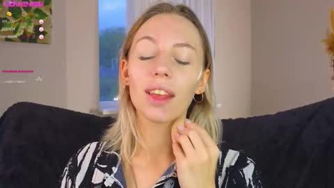 Kelly online show from 10-10-25, 02:38