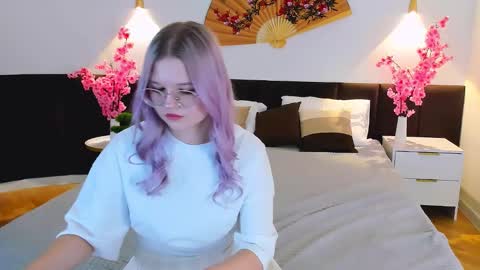 Snapshot of lunariafox chatting on 03-14-26, 02:33 lunariafox online show from 03-14-26, 02:33