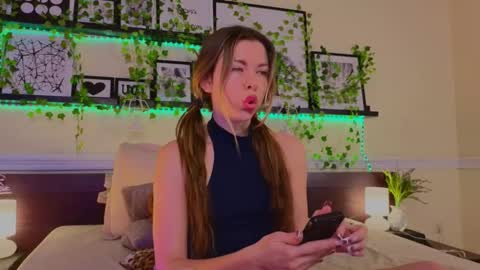 Luna Rishi online show from 03-11-25, 06:19