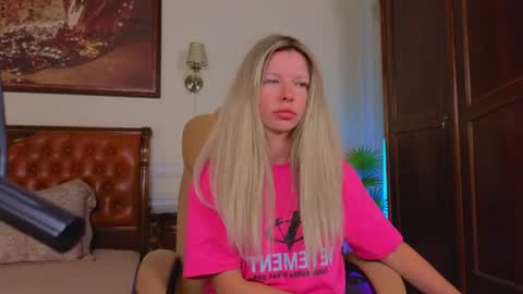 Luna Rishi online show from 07-06-26, 06:21