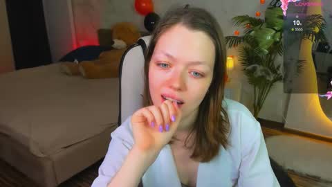 Lily online show from 11-03-25, 05:31