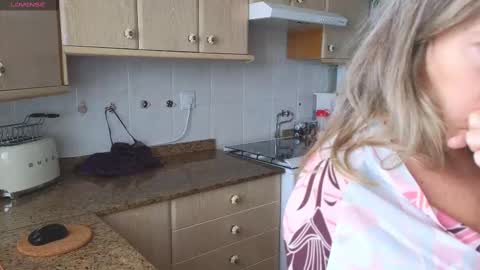 Snapshot of lunary_mix chatting on 03-02-25, 03:05 Luna online show from 03-02-25, 03:05