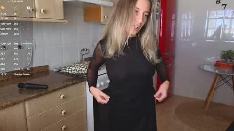 Snapshot of lunary_mix chatting on 03-06-25, 12:30 Luna online show from 03-06-25, 12:30