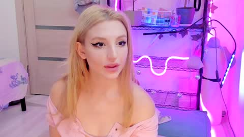 Kate online show from 02-06-25, 03:16