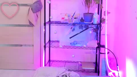 Kate online show from 02-18-25, 05:53