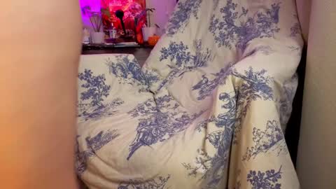 Kate online show from 10-24-25, 08:27