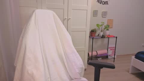 Kate online show from 01-18-26, 02:54