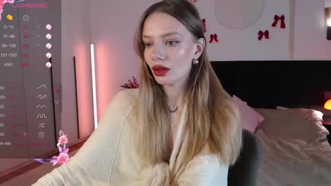 Snapshot of lunaticabae chatting on 01-18-26, 02:26 LunaticaBae online show from 01-18-26, 02:26