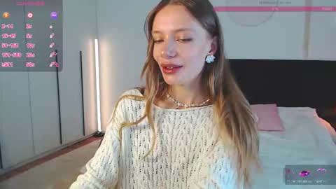 Snapshot of lunaticabae chatting on 03-20-26, 02:27 LunaticaBae online show from 03-20-26, 02:27