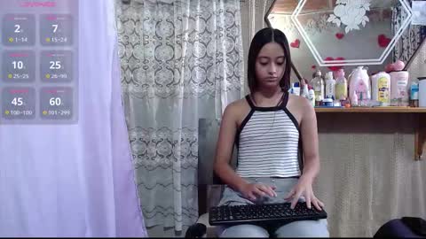 Snapshot of lunawillis chatting on 09-30-25, 07:52 Luna online show from 09-30-25, 07:52