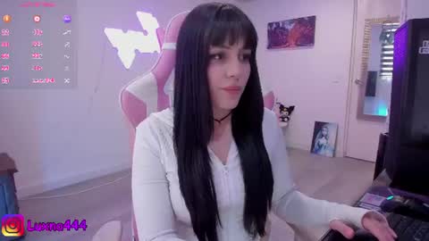   online show from 07-25-26, 07:00