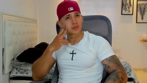 Snapshot of lunay_xtreemboy chatting on 03-07-26, 09:56 Lunay online show from 03-07-26, 09:56