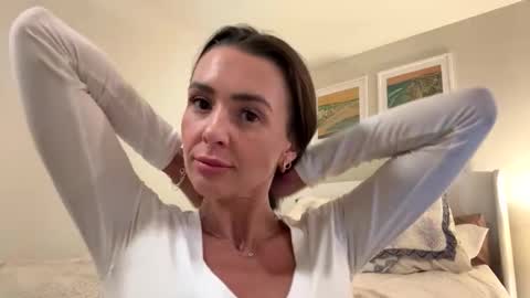 Snapshot of lunazxverly chatting on 12-04-25, 05:06 Luna online show from 12-04-25, 05:06