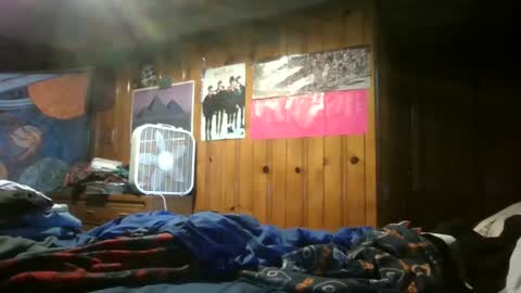 Snapshot of lunna8224 chatting on 09-27-25, 09:42 lunna8224 online show from 09-27-25, 09:42