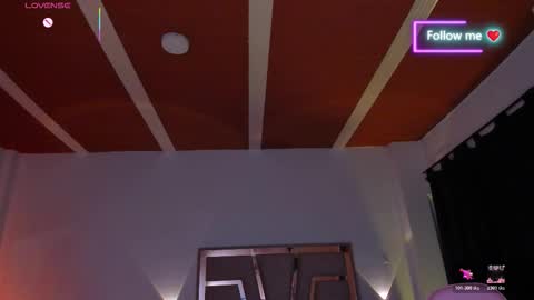 LUNA ROSE online show from 02-11-26, 04:50