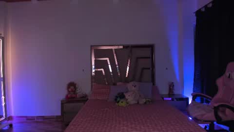 LUNA ROSE online show from 06-17-26, 12:24