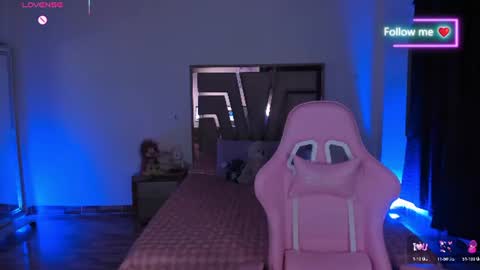 LUNA ROSE online show from 06-19-26, 01:10