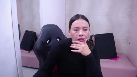 Snapshot of lunnadoll chatting on 02-10-25, 03:03 Katty what ever do you want on my pv is for extra tokens minimi 250 tks ty u for understand online show from 02-10-25, 03:03
