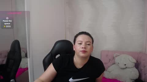 Snapshot of lunnadoll chatting on 09-24-25, 03:32 Katty what ever do you want on my pv is for extra tokens minimi 250 tks ty u for understand online show from 09-24-25, 03:32