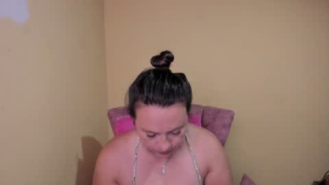 Katty   what ever do you want on my pv is for extra tokens minimi 250 tks ty u for understand online show from 07-13-26, 03:31