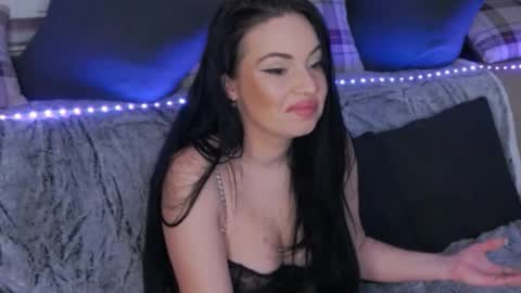 Snapshot of lunnagray chatting on 01-07-26, 05:32 LunnaGray online show from 01-07-26, 05:32