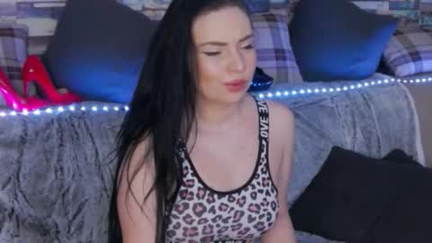 Snapshot of lunnagray chatting on 01-11-26, 06:29 LunnaGray online show from 01-11-26, 06:29