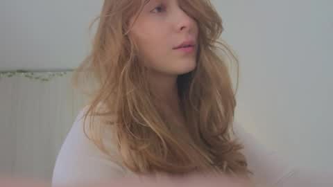 lunoria online show from 05-31-26, 11:17