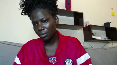 Snapshot of luo_queen chatting on 02-23-26, 06:16 luo_queen online show from 02-23-26, 06:16