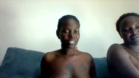 Snapshot of luo_queen chatting on 03-18-26, 06:33 luo_queen online show from 03-18-26, 06:33