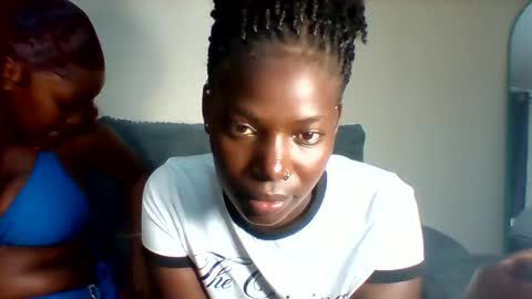 Snapshot of luo_queen chatting on 04-02-26, 06:38 luo_queen online show from 04-02-26, 06:38