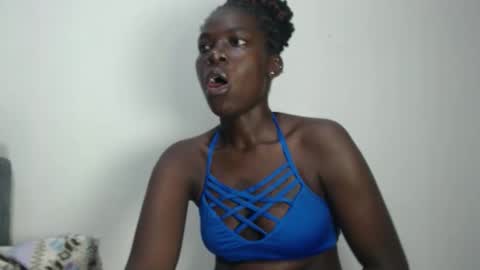 luo_queen online show from 05-08-26, 08:41