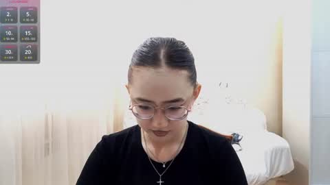 Roxie online show from 06-30-26, 01:01