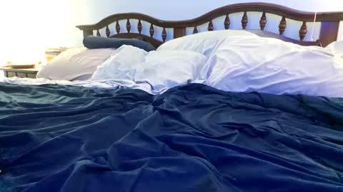 Kikithebaee online show from 12-20-24, 01:36