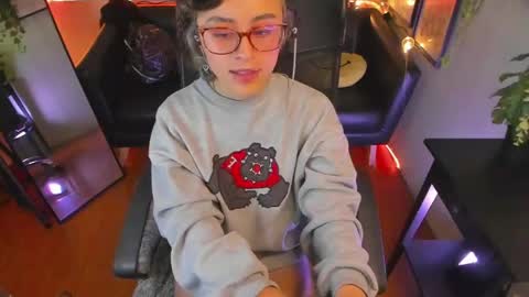 Luci   online show from 06-01-26, 12:29