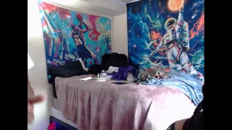 LUST online show from 09-29-25, 07:51