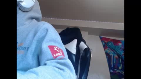 Snapshot of lust_j chatting on 06-15-26, 06:21 LUST online show from 06-15-26, 06:21
