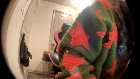 Snapshot of lustforlola chatting on 12-21-24, 06:30 LOLA online show from 12-21-24, 06:30