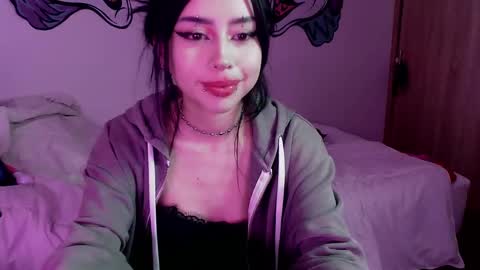 Snapshot of lustful_aprilx chatting on 12-06-24, 12:56 Valerie April online show from 12-06-24, 12:56